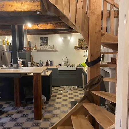 Semesterbostad Maison De Village De 1802, Fraichement Renovee A 04370 *