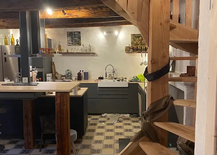 Holiday home Maison De Village De 1802, Fraichement Renovee A 04370 *